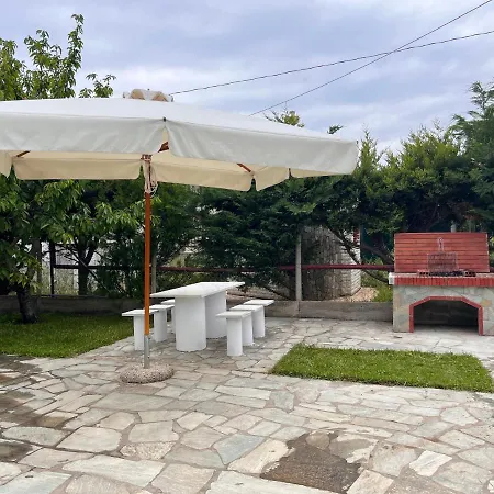 Сasa de vacaciones Niko Summer House